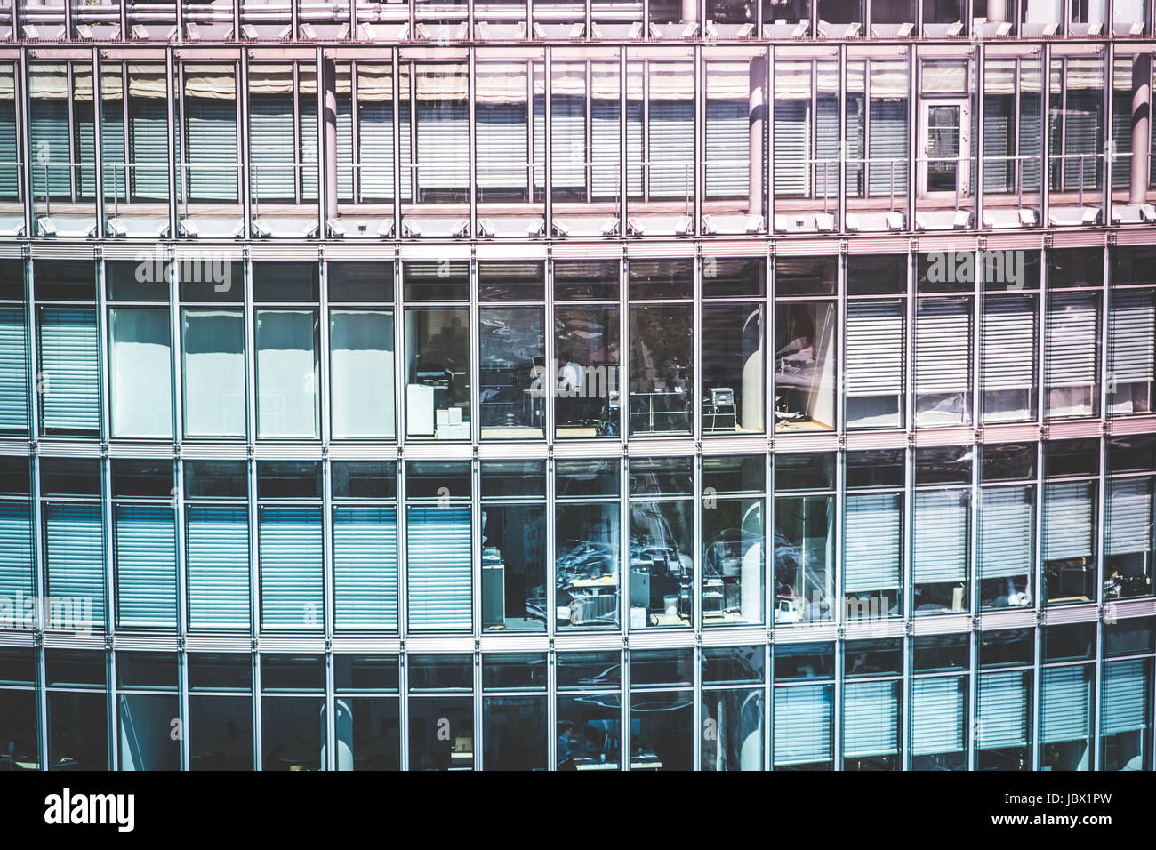 Büro Gebäude außen, Geschäftskonzept, Menschen bei der Arbeit Stockfoto