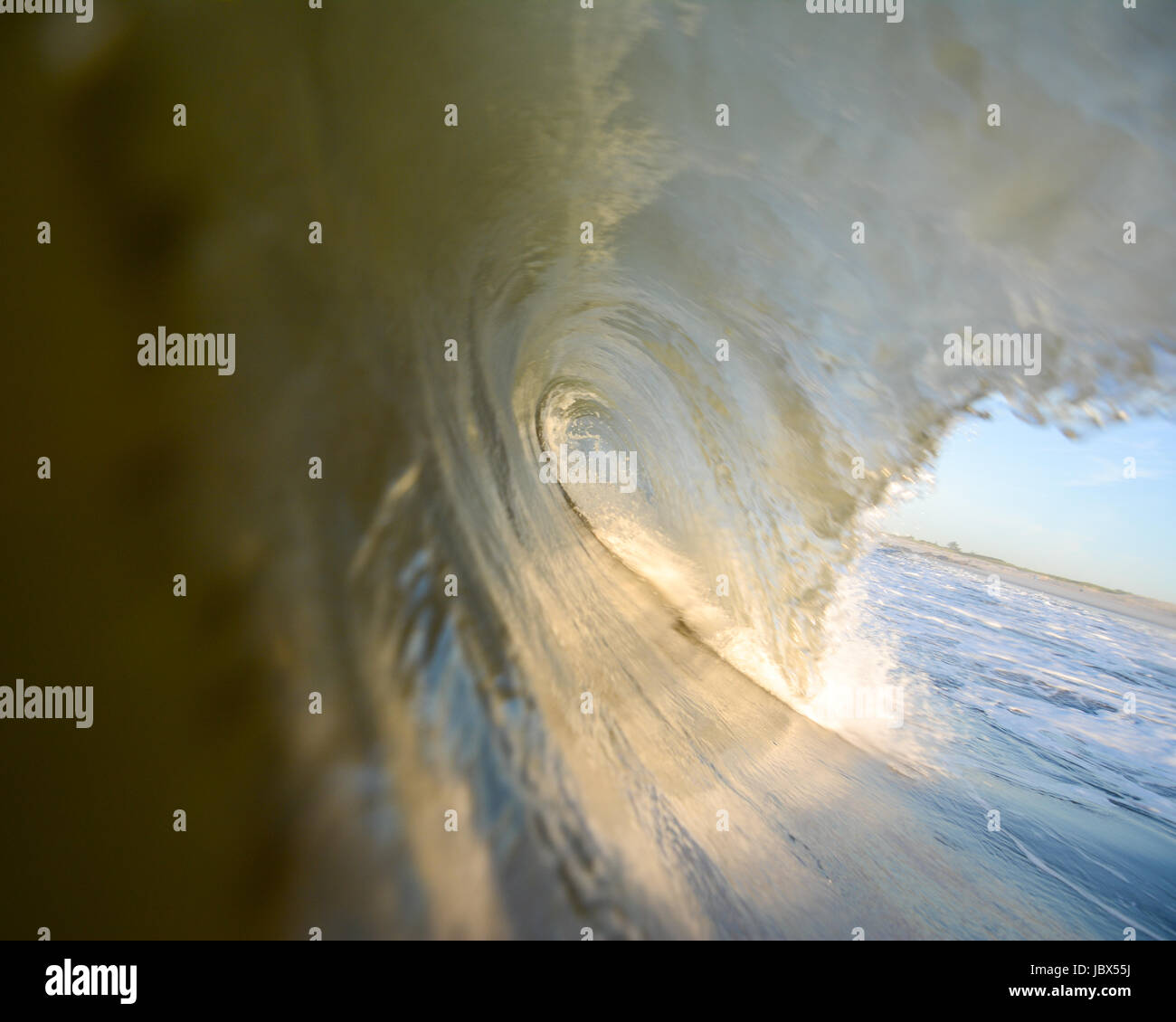 Nahaufnahme Oberfläche Ebene des rollenden Wellen und Strand, Laguna Beach, Kalifornien, USA Stockfoto