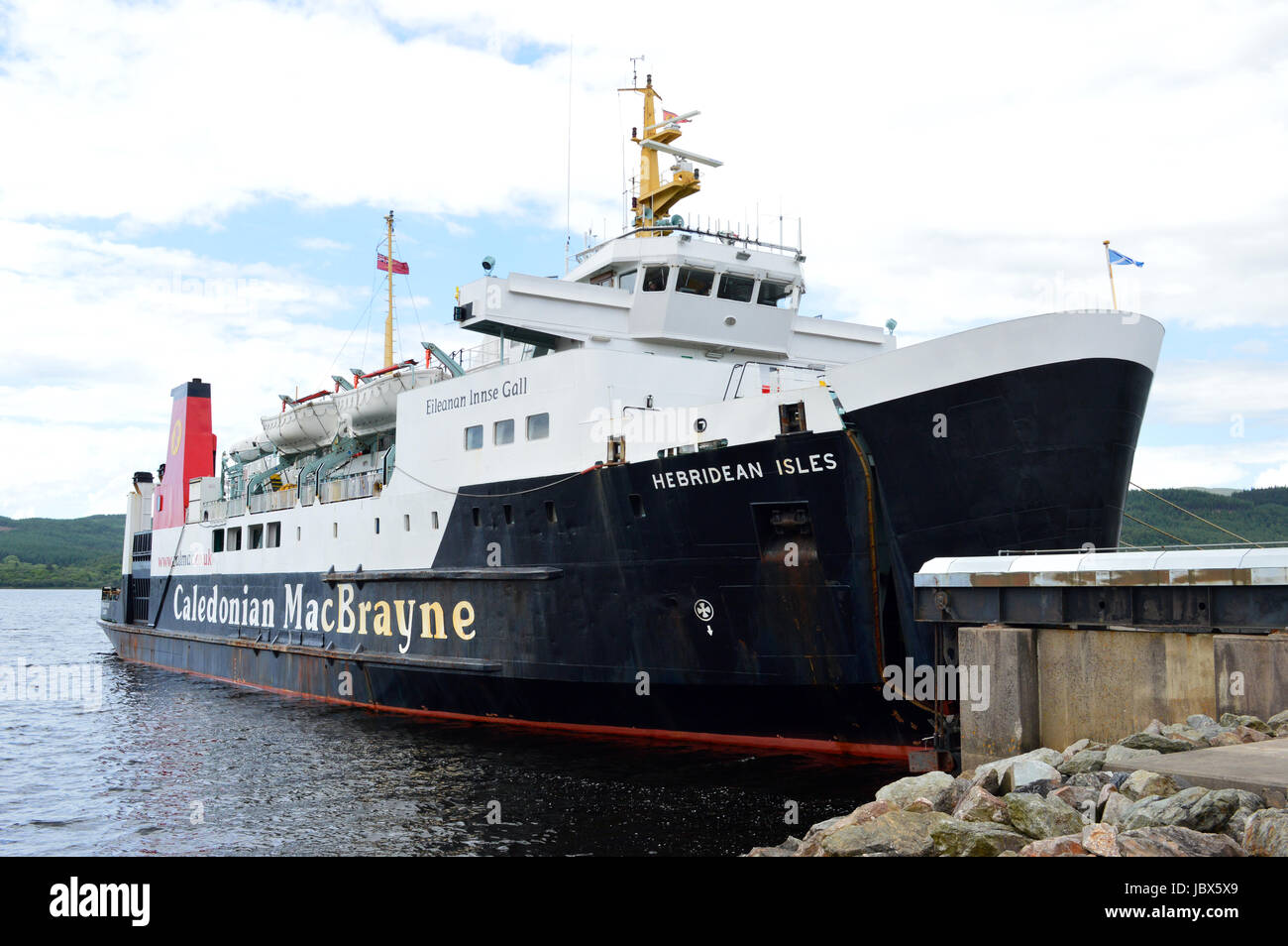 Eine Broken Bow Tür auf die Caledonian MacBrayne Islay Fähre die Hebriden-Inseln um Kennacraig, 06.02.17, Schottisches Hochland, Schottland, Vereinigtes Königreich. Stockfoto
