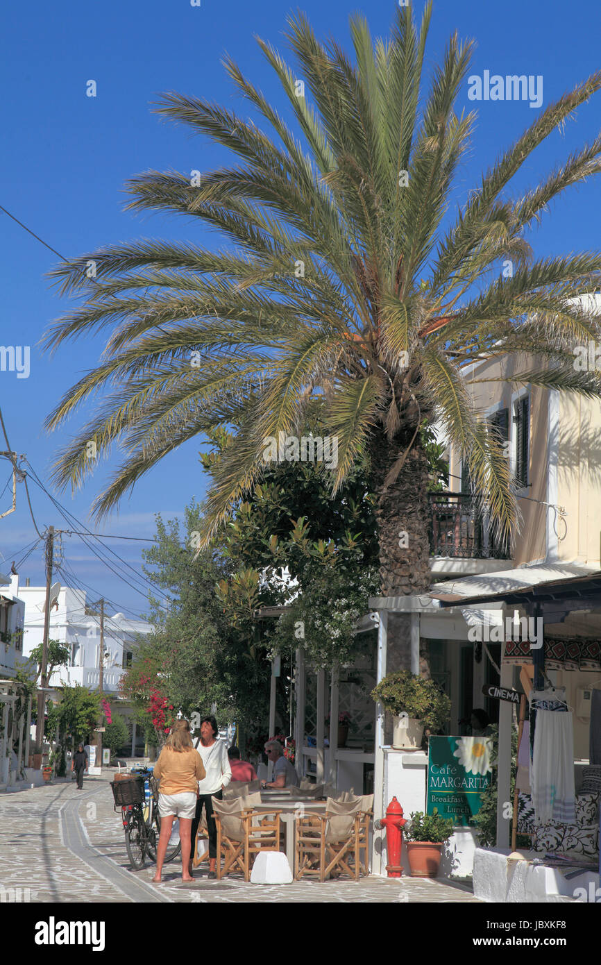 Griechenland, Cyclades, Antiparos, Straßenszene, Palm, Menschen, Stockfoto