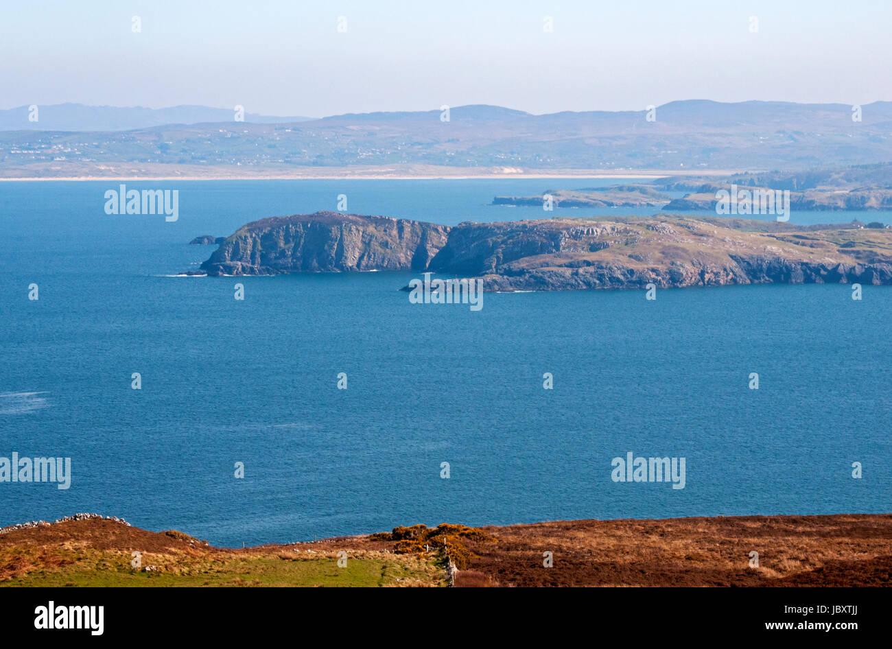 Blick entlang Horn Head Schleife fahren, County Donegal, Irland Stockfoto