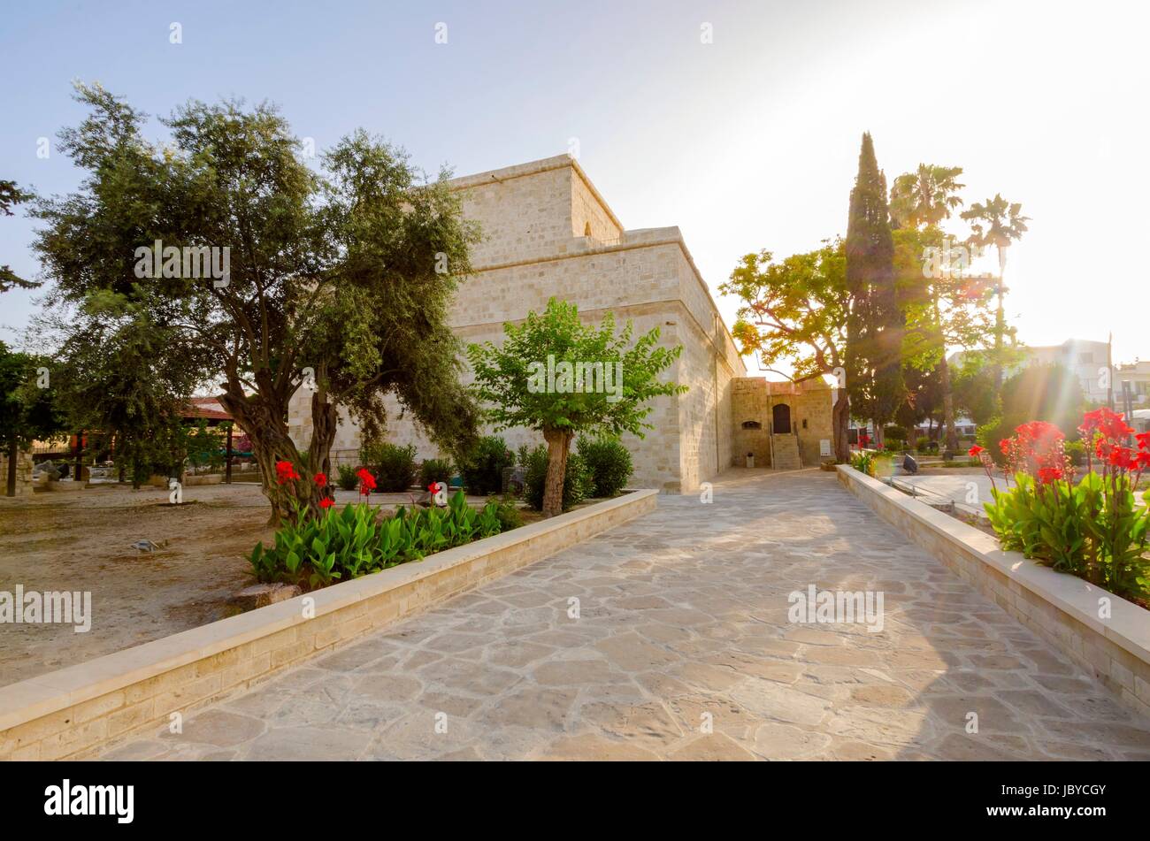 Die mittelalterliche Burg von Limassol in der Altstadt. Es liegt im Süden von Zypern in Limassol. Die Burg geht zurück zu den Kreuzzügen und bildet ein Wahrzeichen der Gegend. Stockfoto