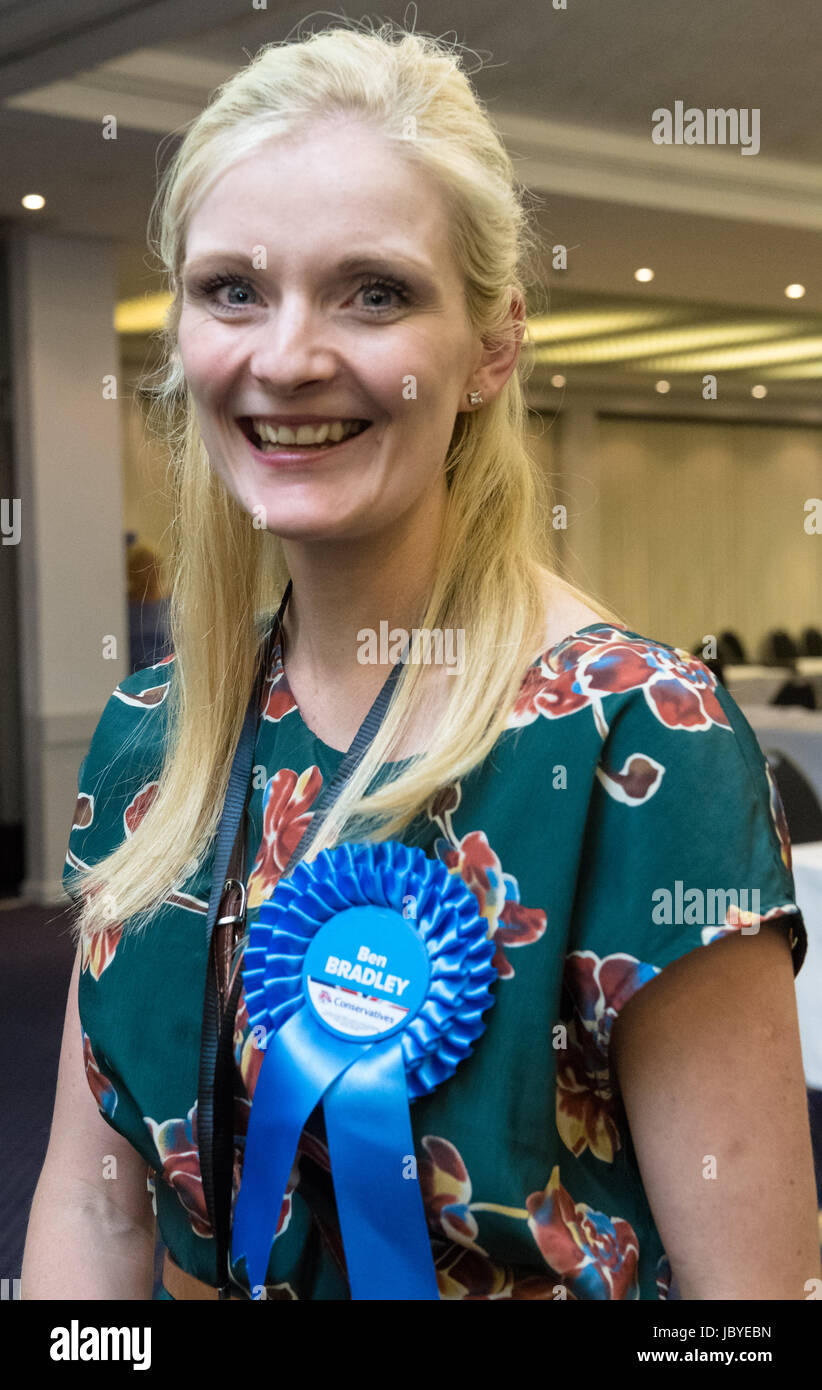 Shanade Bradley, Ehefrau von neu Tory MP für Mansfield Ben Bradley in der 8. 2017 Parlamentswahl Stockfoto