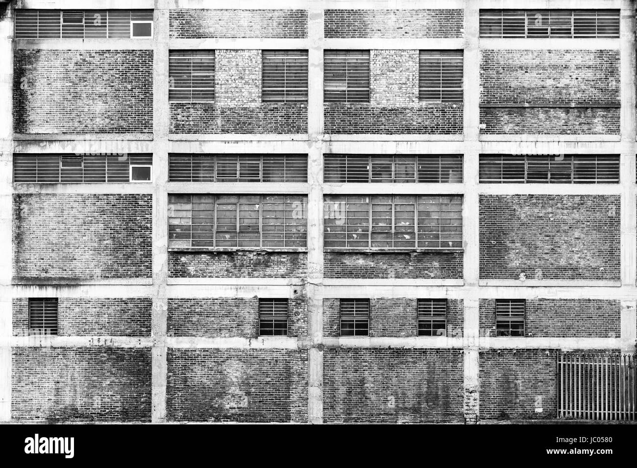 Industrial Building aus dem Fluß Lea, Pappel, London, England, Vereinigtes Königreich Stockfoto