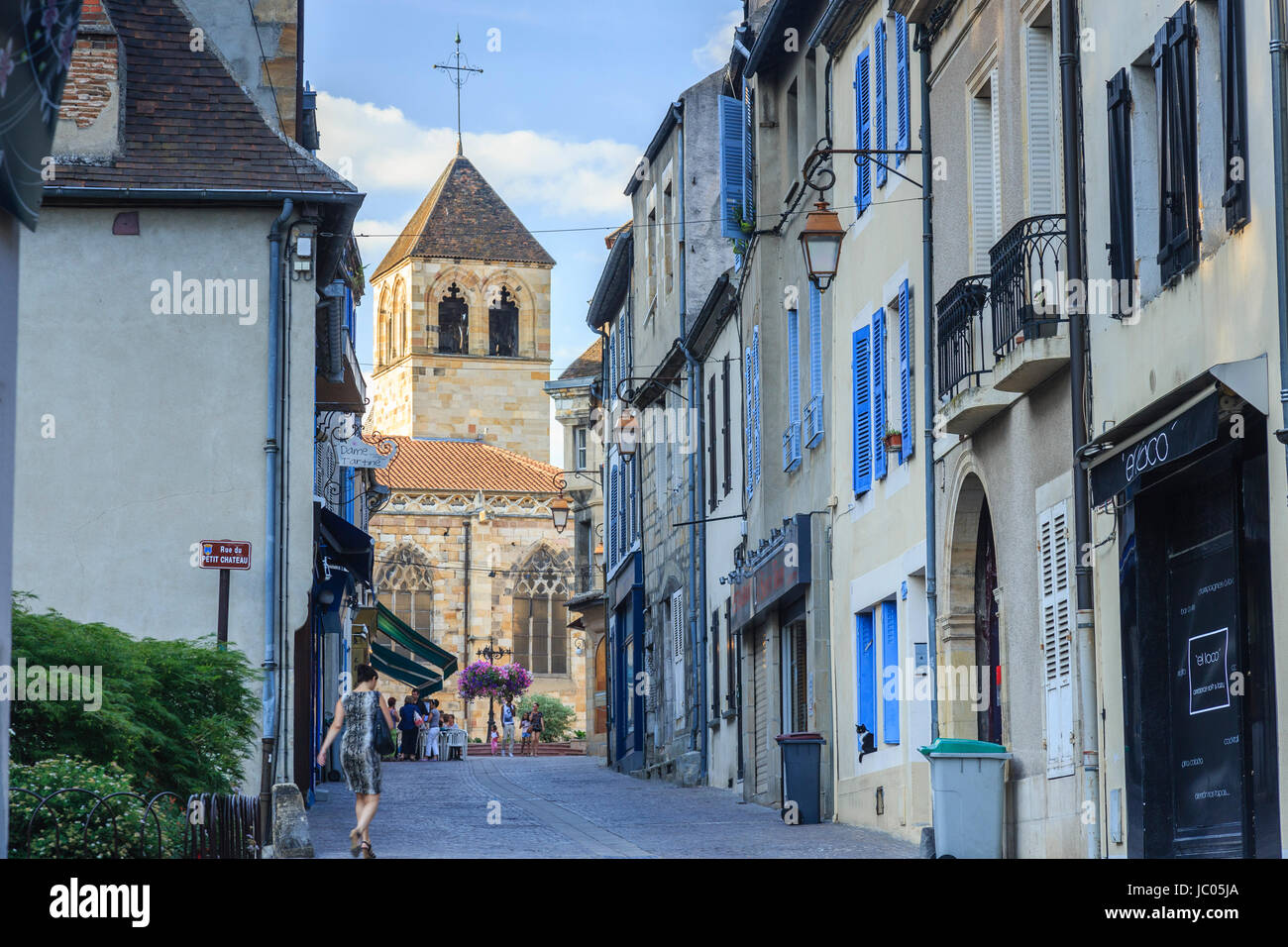 Frankreich, Allier (03), Montluçon, Dans la Vieille Ville, Église Notre-Dame et la Rue Grande / / Frankreich, Allier, Montlucon, Kirche Notre-Dame und Grande s Stockfoto