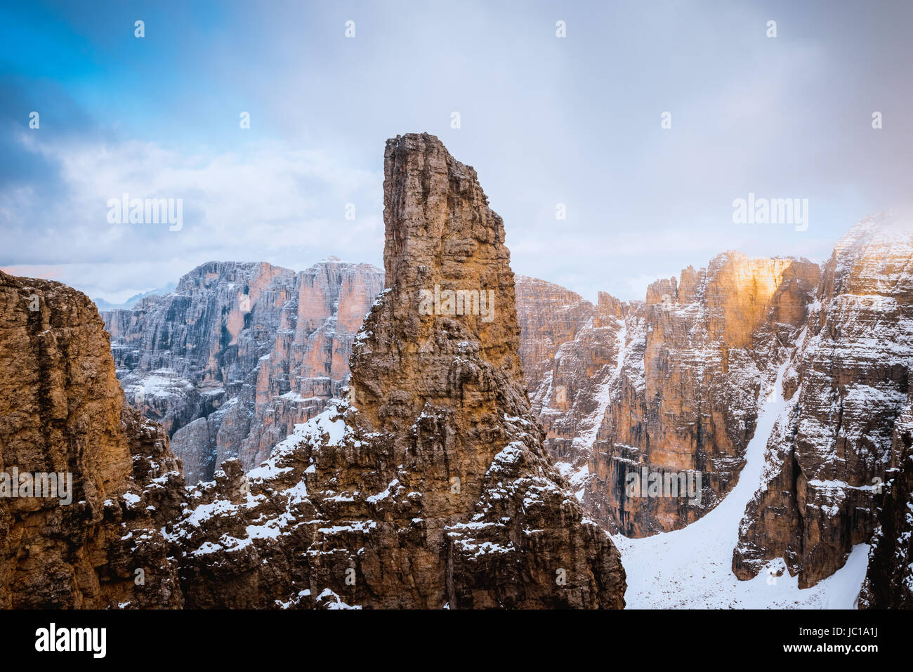 Blick auf Berge Sella Ronda Dolomiten Italien Stockfoto