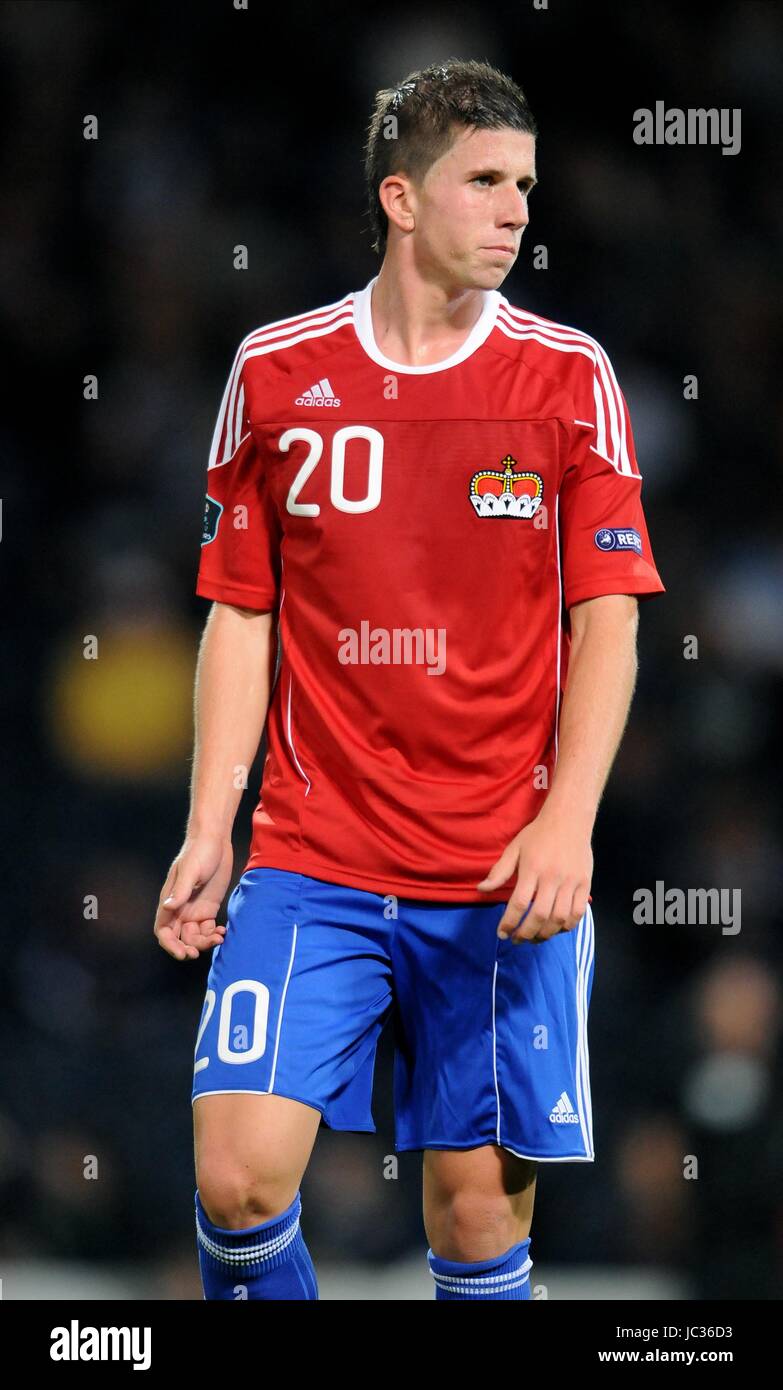 SANDRO WIESER liechtensteinischen FC BASEL LIECHTENSTEIN & FC BASEL HAMPDEN PARK GLASGOW Schottland 7. September 2010 Stockfoto