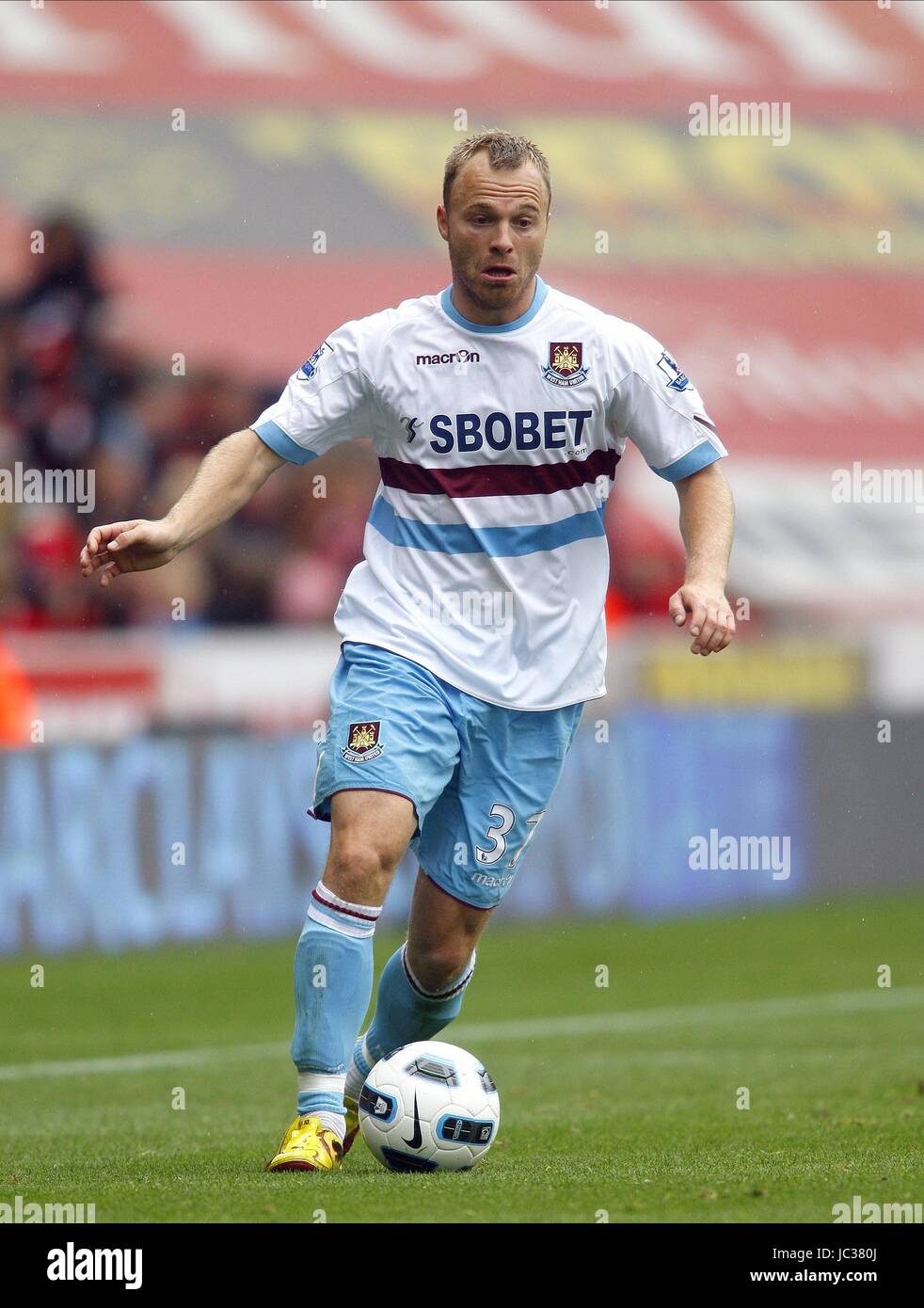 LARS JACOBSEN WEST HAM UNITED FC WEST HAM UNITED FC BRITANNIA STADIUM STOKE ENGLAND 18. September 2010 Stockfoto