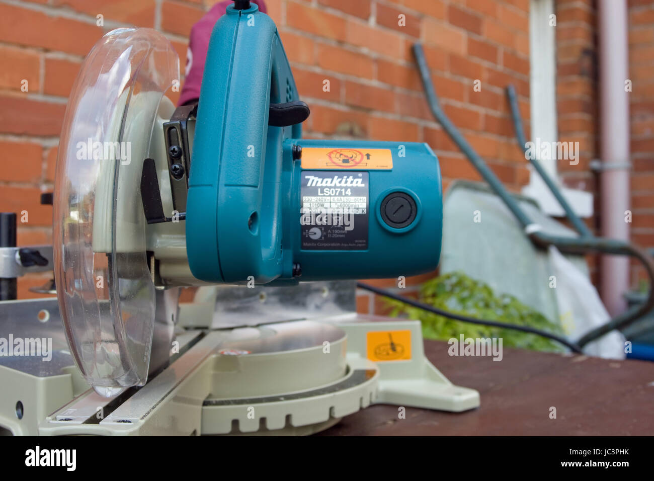 elektrische Gehrung Sägen Stockfoto