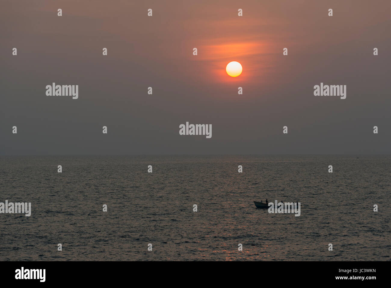 Sonnenuntergang vor Malvan Beach Stockfoto