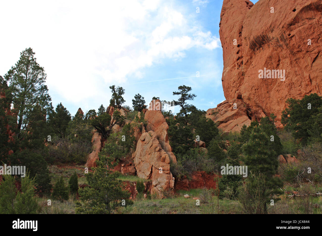 Roten Felsformationen in verschiedenen Größen im Garten der Götter in Colorado Springs, Colorado, USA Stockfoto