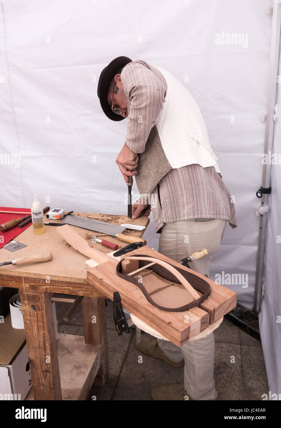 Timple Maker auf Gran Canaria, Kanarische Inseln, Spanien. Stockfoto