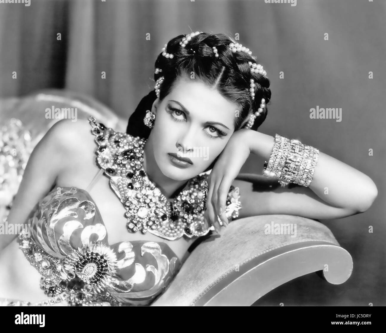 Lied von SCHEHERAZADE 1947 Universal Pictures musikalische mit Yvonne De Carlo Stockfoto