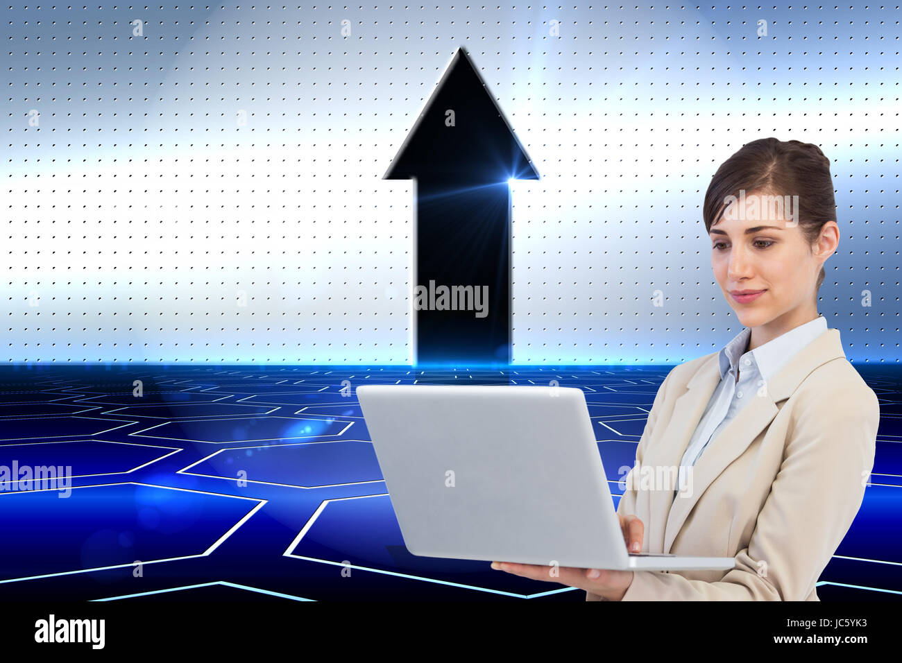 Zusammengesetztes Bild zuversichtlich Geschäftsfrau mit laptop Stockfoto