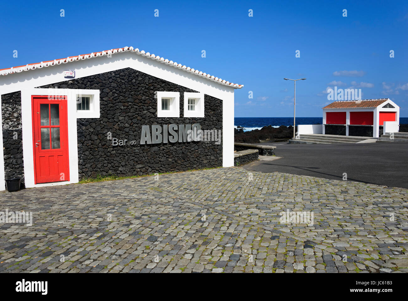 | Bar Th Abismo, Biscoitos, Terceira, Azoren, Portugal | Bar Abismo, gewesen Stockfoto