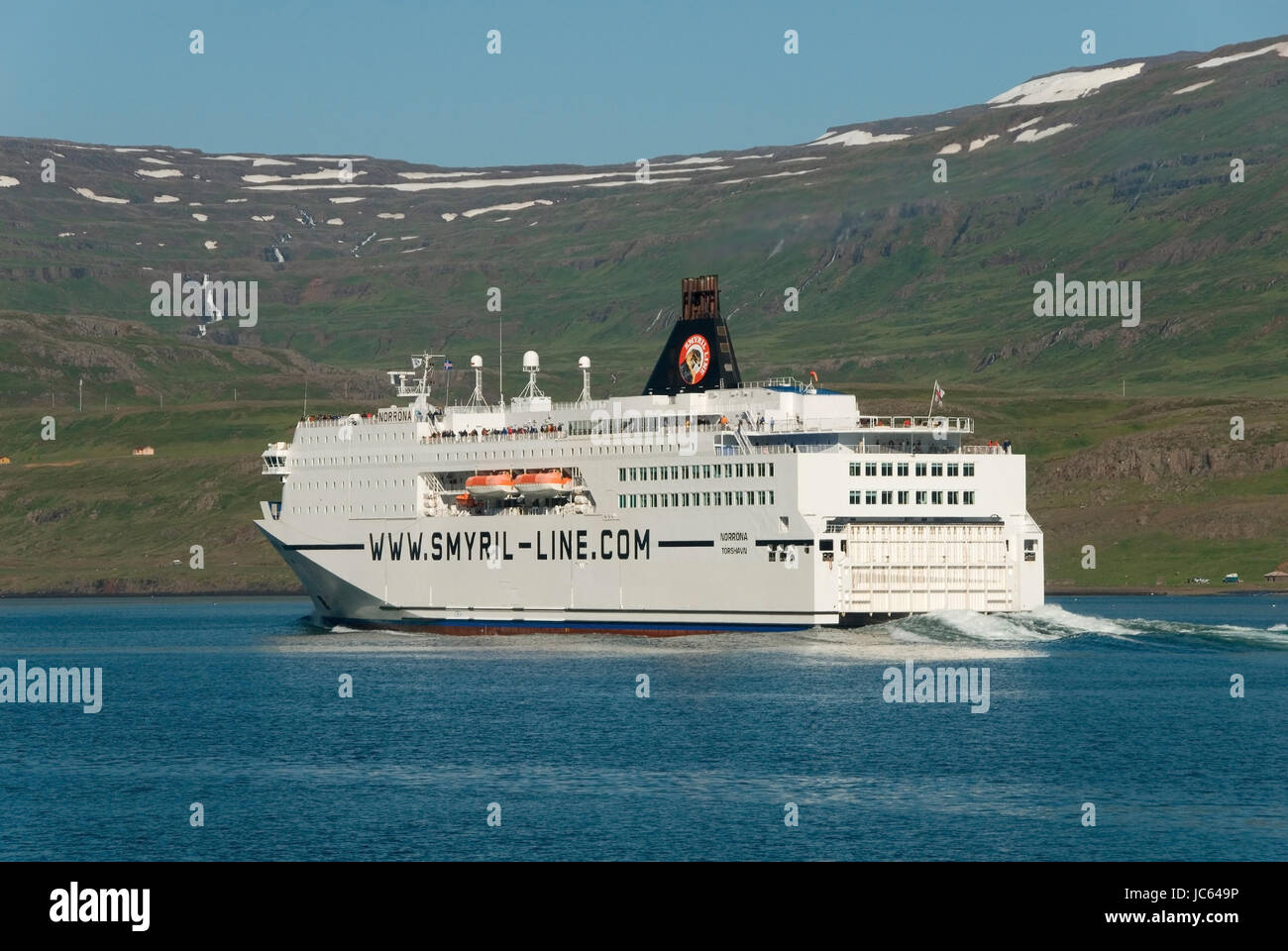 Europa, Island, Island, Fjord, Seydisfjoerdur, FjordLandschaft, Fähre Norroena, Smyril Line