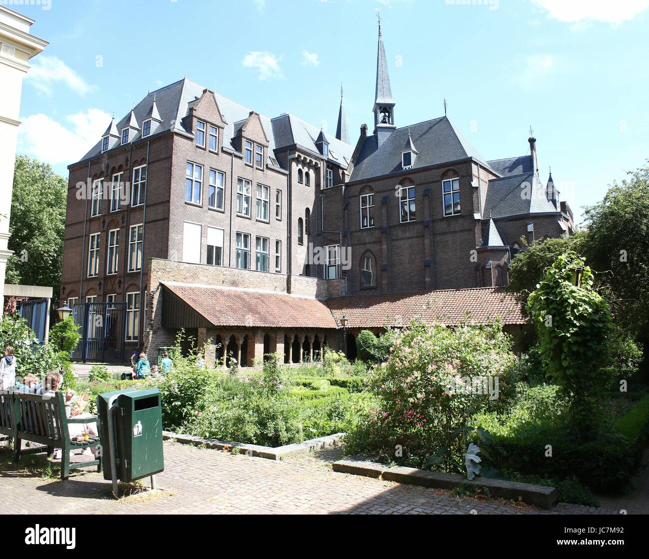 Pandhof Sinte Marie, mittelalterlichen klösterlichen Garten am Mariaplaats, zentrale Utrecht, Niederlande. Stockfoto
