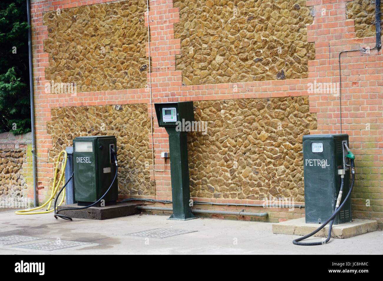Vintage grün Zapfsäulen Stockfoto