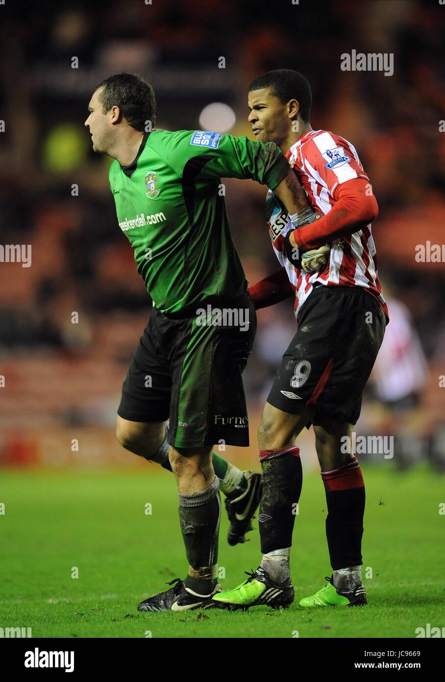 TIM DEASY Kopf & FRAZER CAMPBE SUNDERLAND V BARROW Stadion von leichten SUNDERLAND ENGLAND 2. Januar 2010 Stockfoto