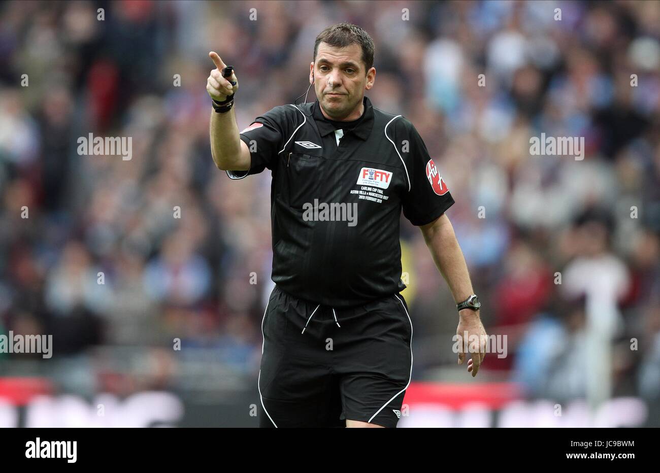 PHIL DOWD PREMIERSHIP Schiedsrichter WEMBLEY Stadion LONDON ENGLAND 28. Februar 2010 Stockfoto