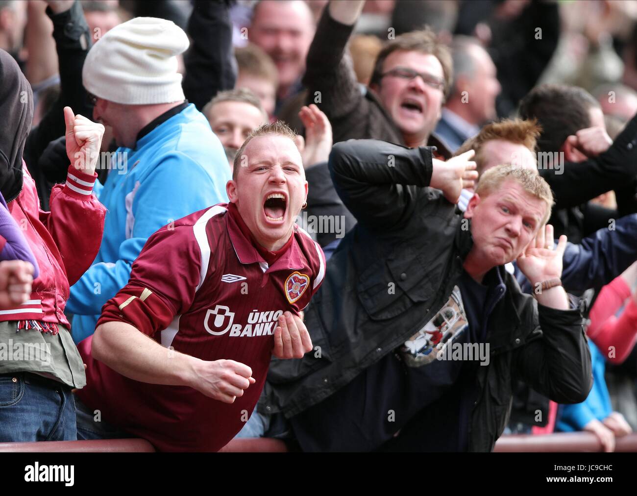 Herz-FANS feiern Herzen V HIBS CELTIC PARK GLASGOW Schottland 20. März 2010 Stockfoto