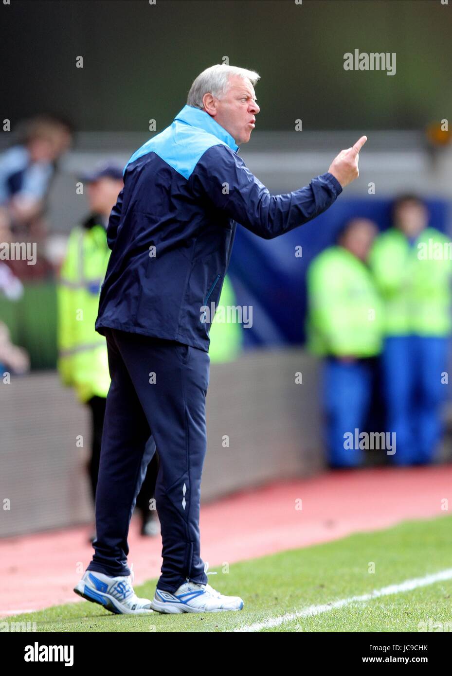 JIM JEFFERIES Herzen V HIBS TYNECASTLE EDINBURGH Schottland 20. März 2010 Stockfoto