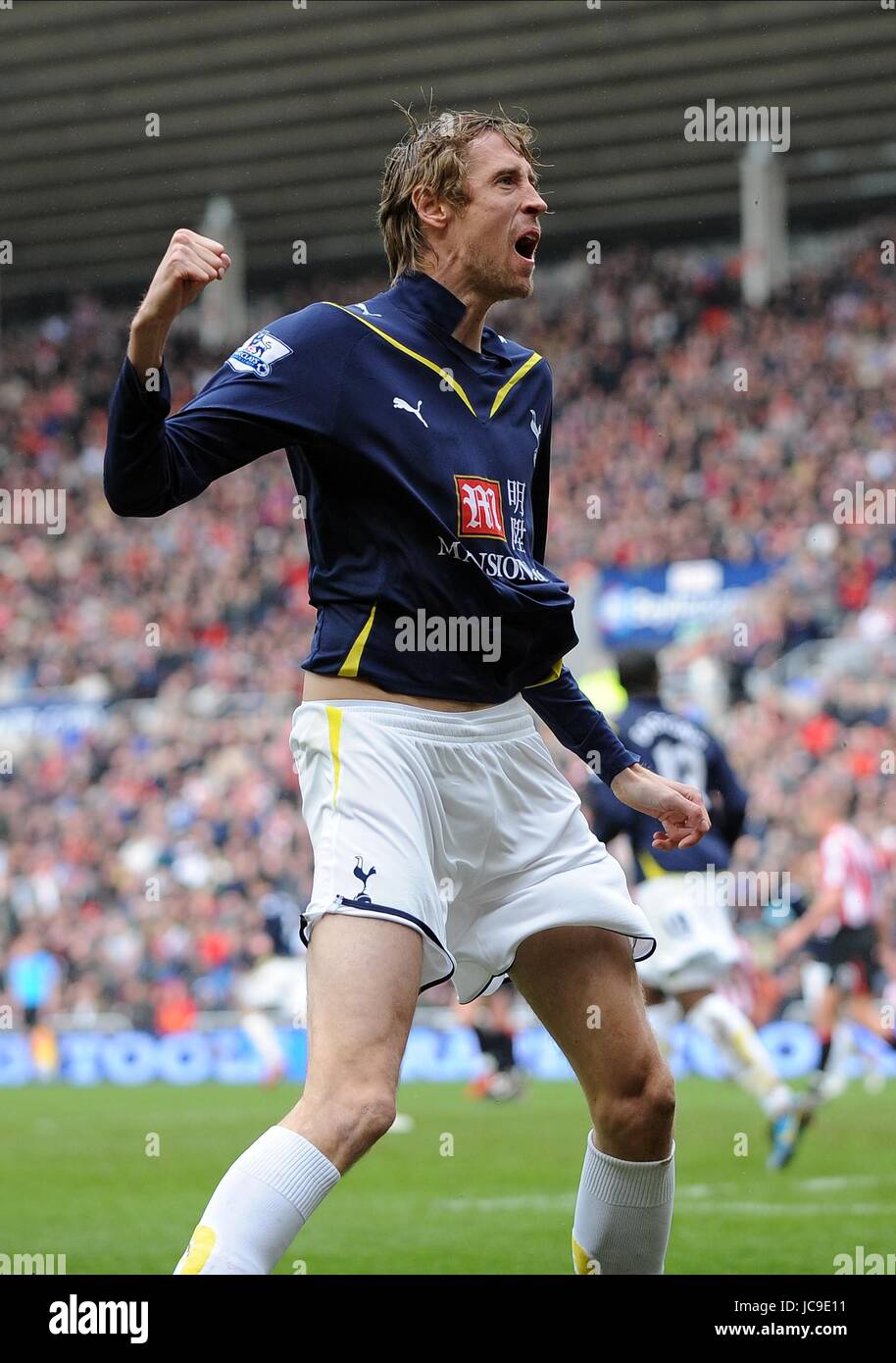 PETER CROUCH punktet 2.1 SUNDERLAND V TOTTENHAM-Stadion von leichten SUNDERLAND ENGLAND 3. April 2010 Stockfoto