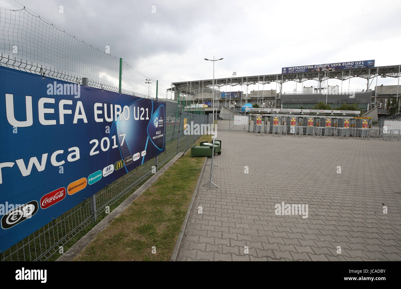 Ein allgemeiner Blick vor der Kolporter Arena in Kielce, Polen. DRÜCKEN SIE VERBANDSFOTO. Bilddatum: Mittwoch, 14. Juni 2017. England startet am Freitagabend in der Kolporter Arena ihre UEFA-Euro-UU-21-Kampagne 2017 gegen Schweden. Das Foto sollte lauten: Nick Potts/PA Wire. . Stockfoto