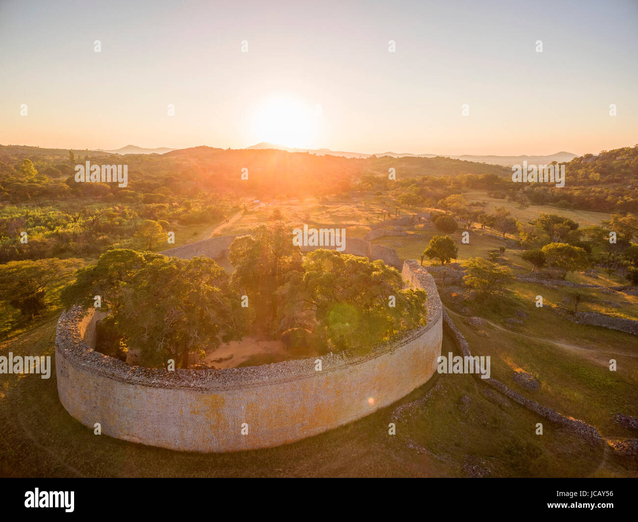 Das große Gehäuse an der Great Zimbabwe Ruinen. Stockfoto