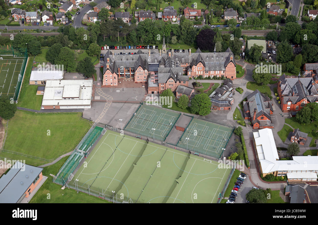 Luftaufnahme von Cheadle Hulme Schule, Cheadle, UK Stockfoto