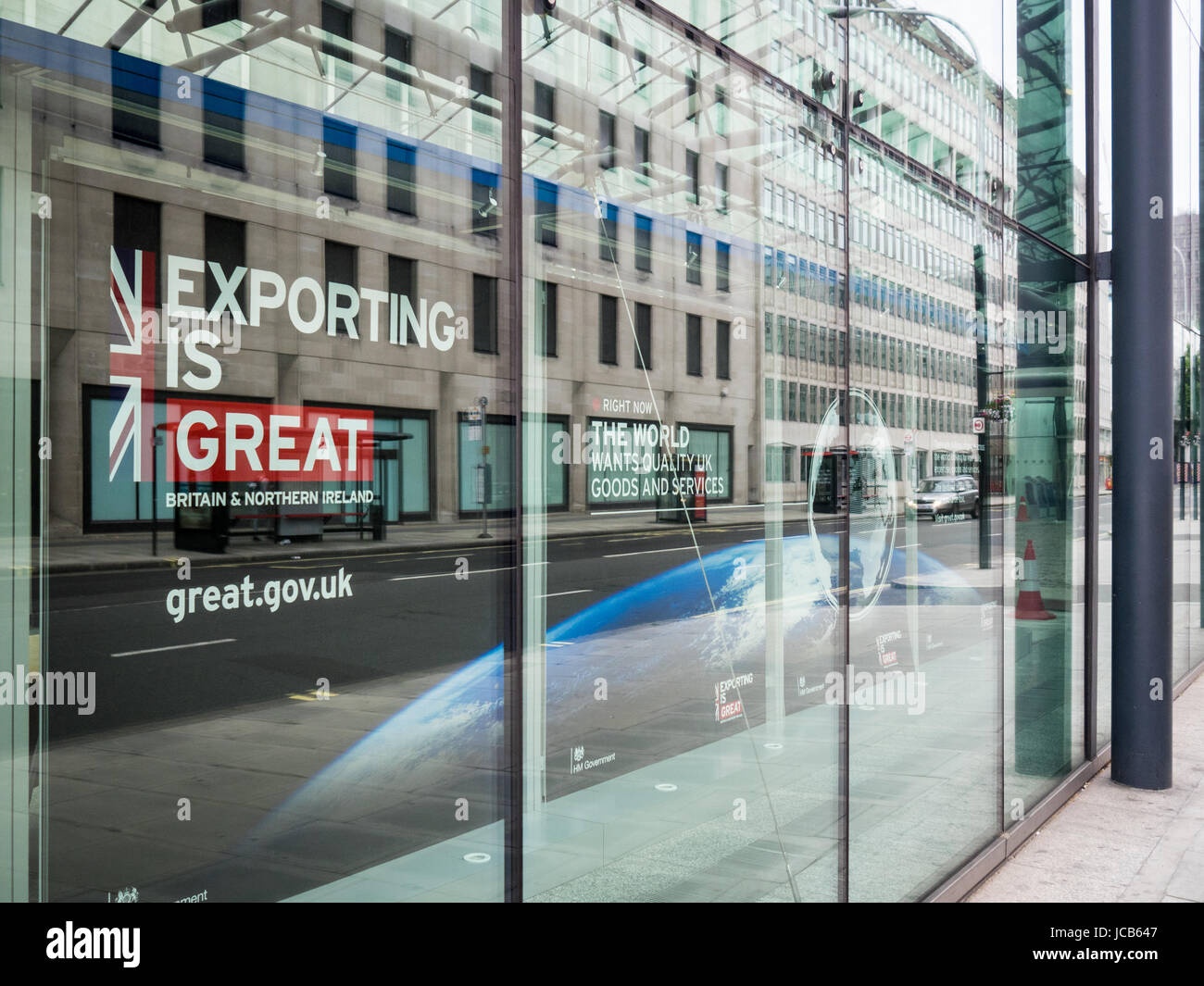 Der Export ist eine großartige Anzeige im Department for Business, Energy and Industrial Strategy Offices in Victoria Street, London. Stockfoto