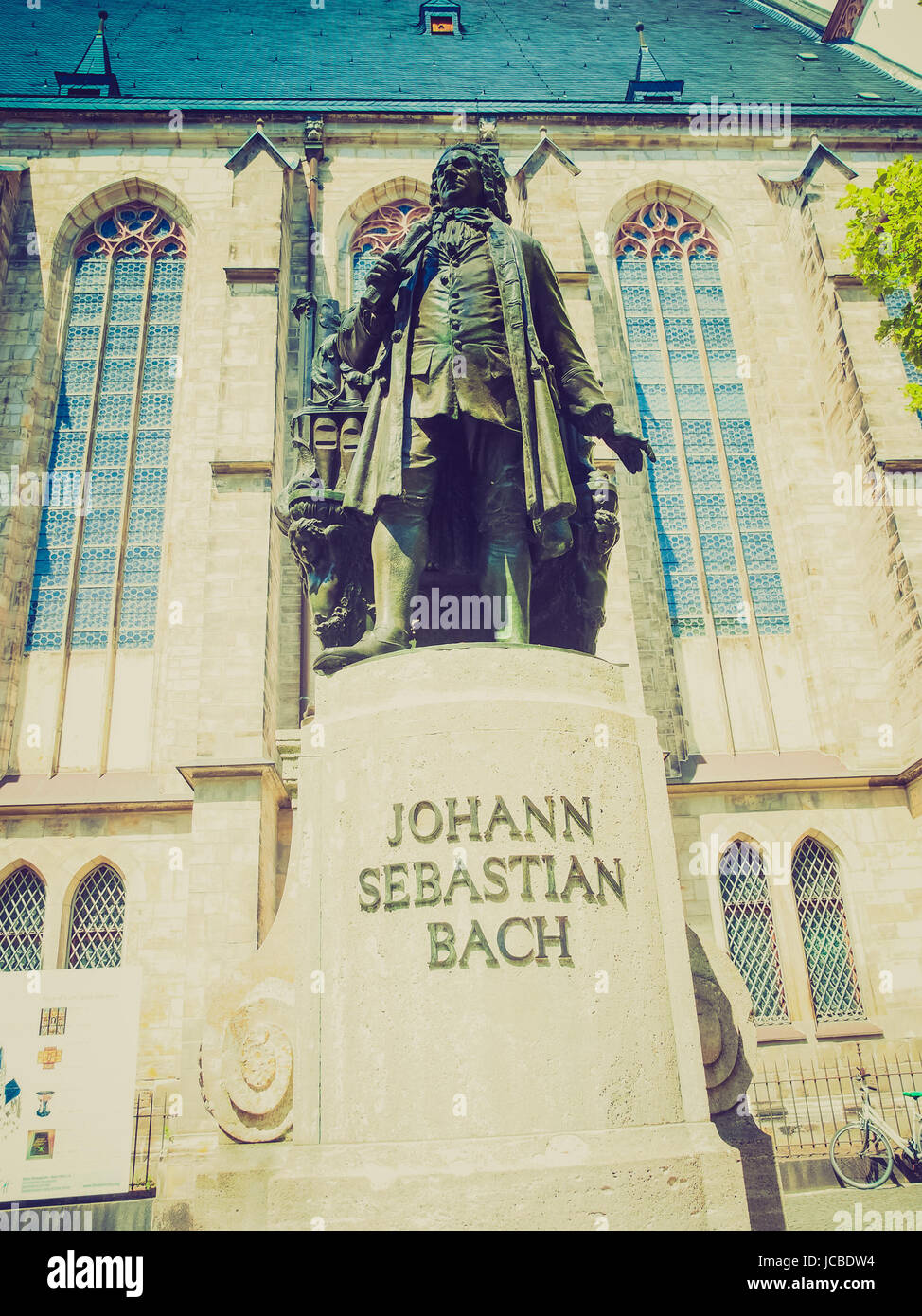 Das neue BachDenkmal Bedeutung neue BachDenkmal steht seit 1908 vor