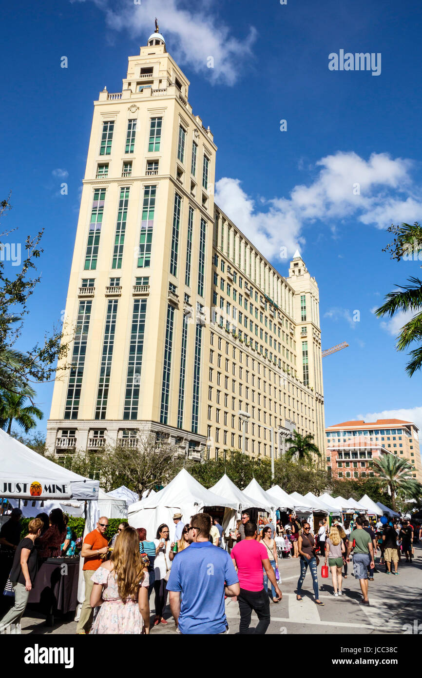 Florida Coral Gables, Miami, Pittman Park, Carnaval Miami, Karneval, Straßenfest, lateinamerikanische Kulturfeier, hispanische Alhambra-Türme, Bürogebäude, ME Stockfoto