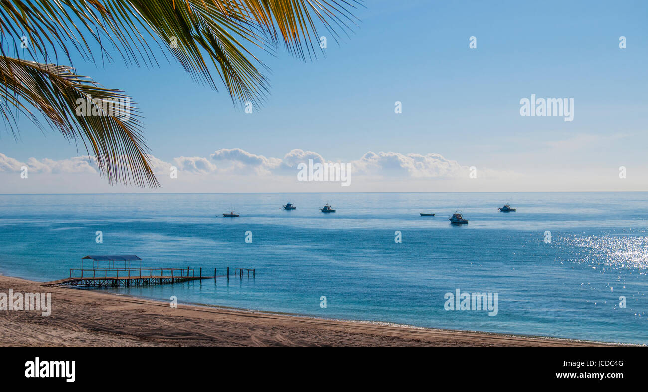 Klares Wasser LOS BARRILES, Baja California Sur, Mexiko Stockfoto