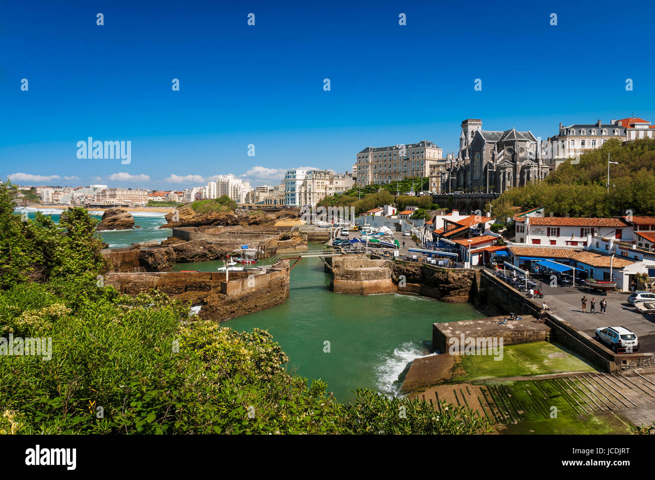 Kirche und Laube von Biarritz in Frankreich Stockfoto