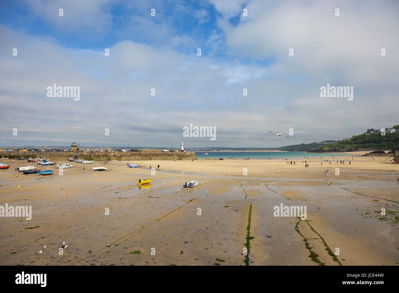 Sommer am Strand von St. Ives, Cornwall, England Stockfoto