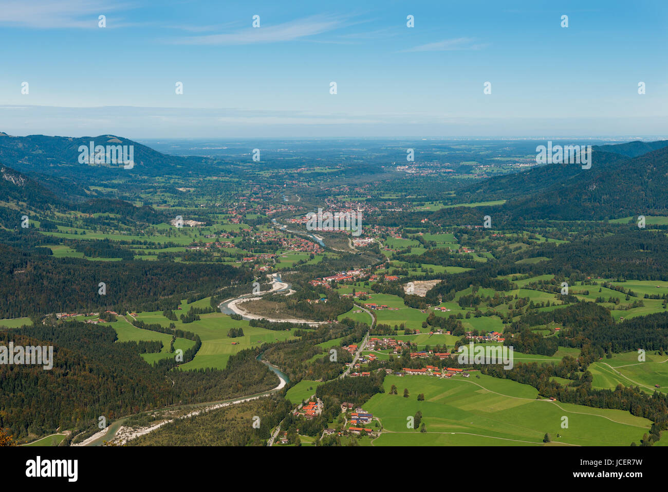 Isartal Panoramablick auf der Alm Stockfoto