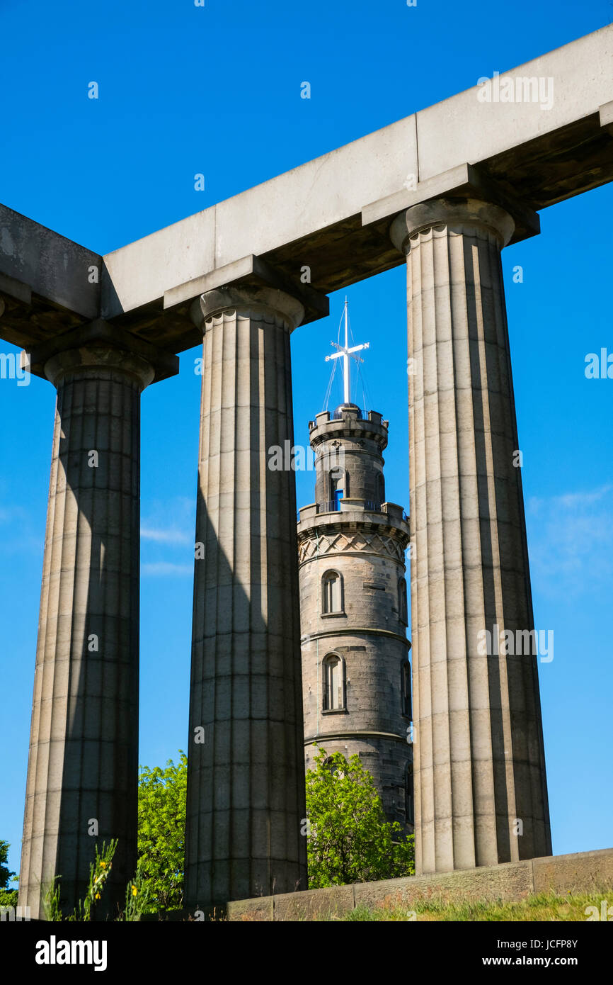 Das Nelson-Monument und National Monument auf Calton Hill in Edinburgh, Schottland, Vereinigtes Königreich Stockfoto