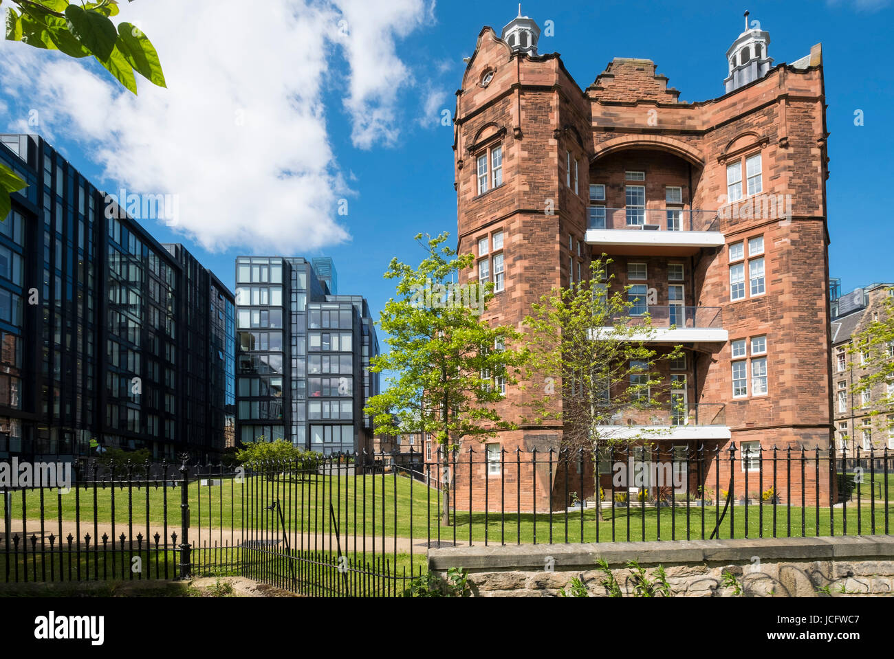 Blick auf die neue Quartermile Luxury Residential Property Development bei Simpson Loan in Edinburgh, Schottland, Großbritannien. Stockfoto