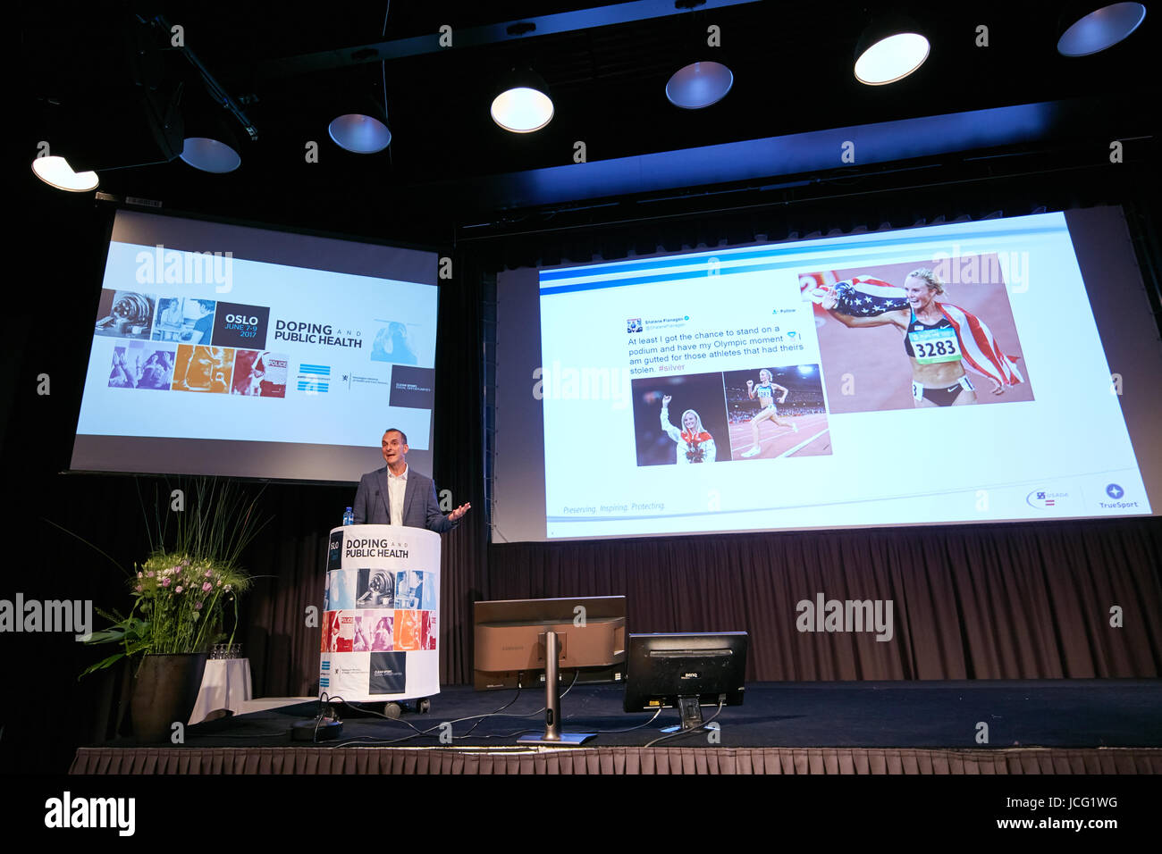Travis Tygart, Vorstandsvorsitzender der United States Anti-Doping-Agentur hat eine Präsentation während der internationalen Konferenz "Doping und Public Health" im Thon Hotel Ullevaal Stadion in Oslo. Stockfoto