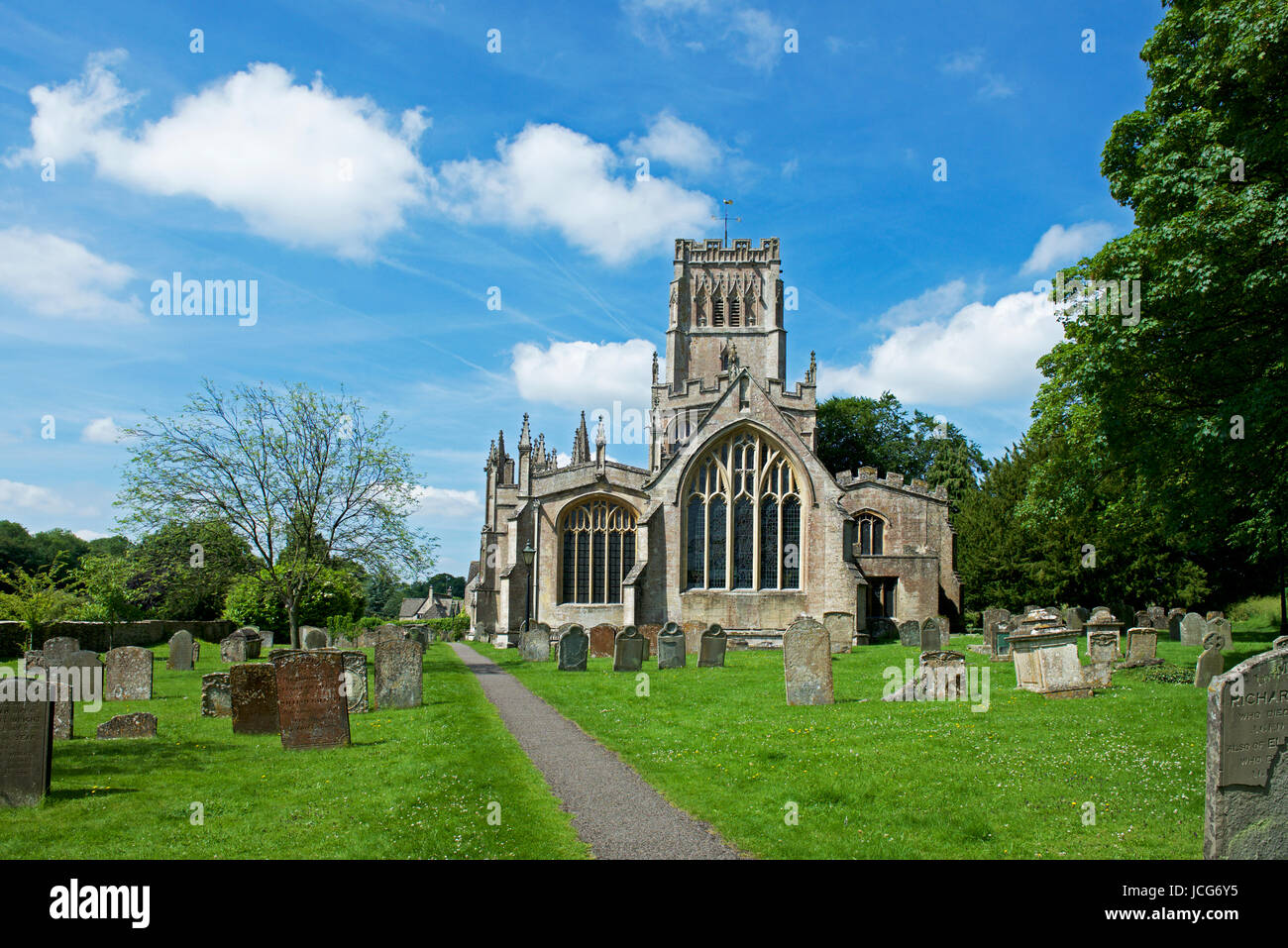 Die Kirche des St. Johannes des Täufers, Cirencester, Gloucestershire, England UK Stockfoto