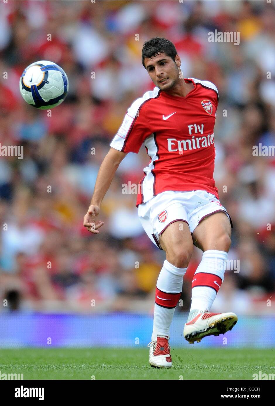 FRAN Mérida ARSENAL FC ARSENAL V GLASGOW RANGERS EMIRATES STADIUM, LONDON, ENGLAND 2. August 2009 DIY98065 Warnung! Dieses Foto kann nur für die Zeitung bzw. Zeitschrift redaktionelle Zwecke verwendet werden. Darf nicht für Internet/Online-Nutzung Nor für Publikationen unter Einbeziehung 1 Spieler, 1 Club oder 1 Wettbewerb, ohne schriftliche Genehmigung von Football DataCo Ltd. Für Rückfragen, bitte Kontakt Football DataCo Ltd unter + 44 (0) 207 864 9121 Stockfoto