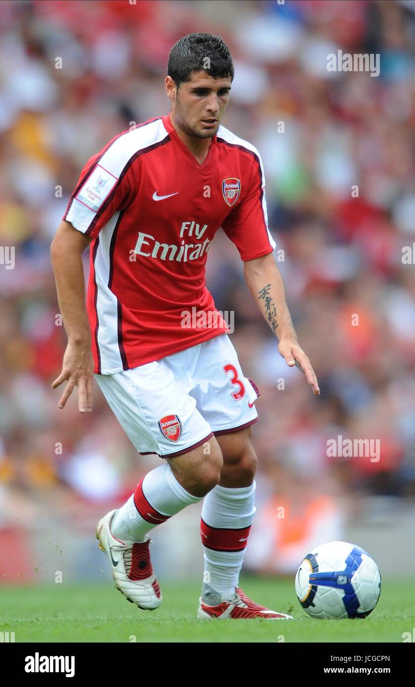 FRAN Mérida ARSENAL FC ARSENAL V GLASGOW RANGERS EMIRATES STADIUM, LONDON, ENGLAND 2. August 2009 DIY98068 Warnung! Dieses Foto kann nur für die Zeitung bzw. Zeitschrift redaktionelle Zwecke verwendet werden. Darf nicht für Internet/Online-Nutzung Nor für Publikationen unter Einbeziehung 1 Spieler, 1 Club oder 1 Wettbewerb, ohne schriftliche Genehmigung von Football DataCo Ltd. Für Rückfragen, bitte Kontakt Football DataCo Ltd unter + 44 (0) 207 864 9121 Stockfoto