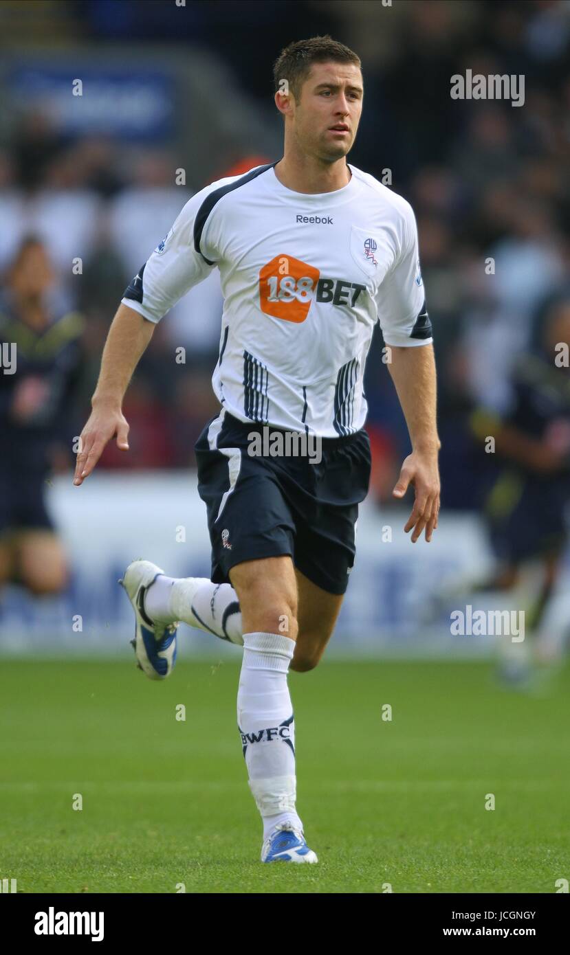 GARY CAHILL BOLTON WANDERERS FC BOLTON WANDERERS V TOTTENHAM HOTSPUR REEBOK STADIUM, BOLTON, ENGLAND 3. Oktober 2009 GAA122 Warnung! Dieses Foto kann nur für die Zeitung bzw. Zeitschrift redaktionelle Zwecke verwendet werden. Darf nicht für Internet/Online-Nutzung Nor für Publikationen unter Einbeziehung 1 Spieler, 1 Club oder 1 Wettbewerb, ohne schriftliche Genehmigung von Football DataCo Ltd. Für Rückfragen, bitte Kontakt Football DataCo Ltd unter + 44 (0) 207 864 9121 Stockfoto