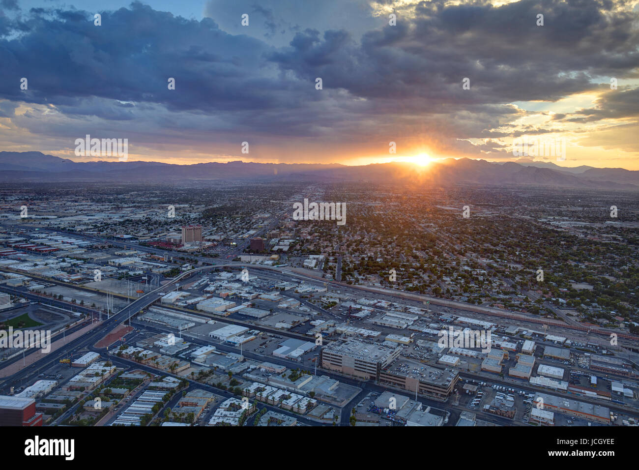 Ein Blick auf Las Vegas vom Stratosphere Tower, Las Vegas, Nevada, Vereinigte Staaten von Amerika Stockfoto
