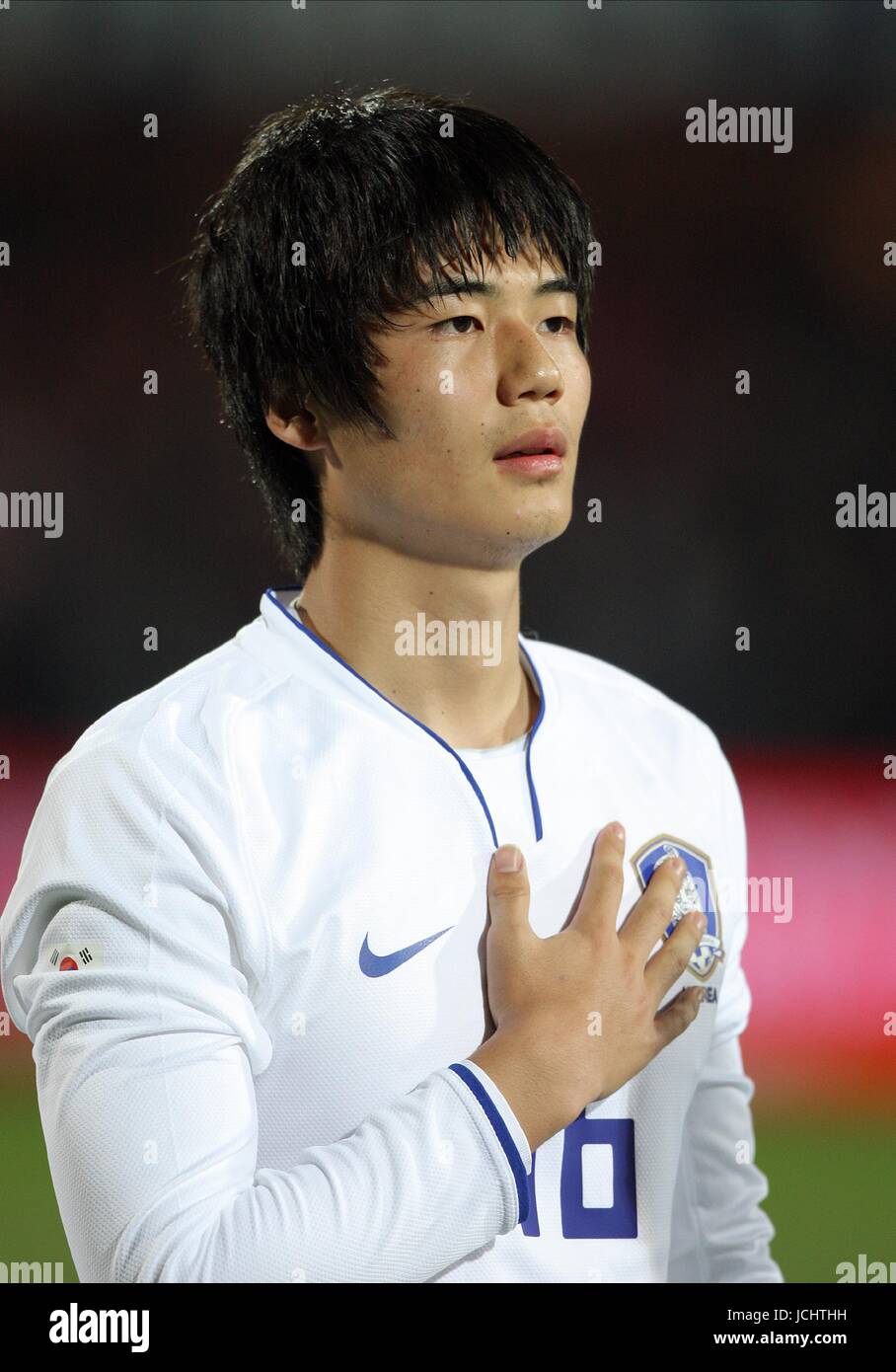 KI SUNG-YUENG Südkorea Dänemark V Südkorea BLAUWASSER Stadion, ESJBERG, Dänemark 14. November 2009 GAA3544 Warnung! Dieses Foto kann nur für die Zeitung bzw. Zeitschrift redaktionelle Zwecke verwendet werden. Darf nicht für Internet/Online-Nutzung Nor für Publikationen unter Einbeziehung 1 Spieler, 1 Club oder 1 Wettbewerb, ohne schriftliche Genehmigung von Football DataCo Ltd. Für Rückfragen, bitte Kontakt Football DataCo Ltd unter + 44 (0) 207 864 9121 Stockfoto