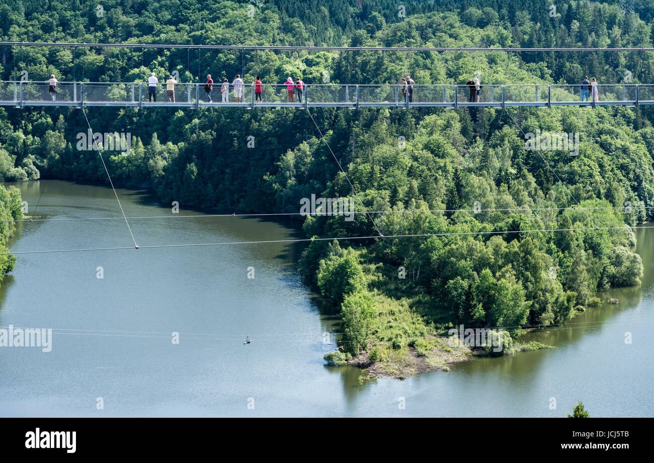 Rappbode Wasserreservoir, längste Hängebrücke weltweit (pro Juni 2017), 453 m offene Länge, namens Titan RT, Rappbode, Harz, Deutschland Stockfoto