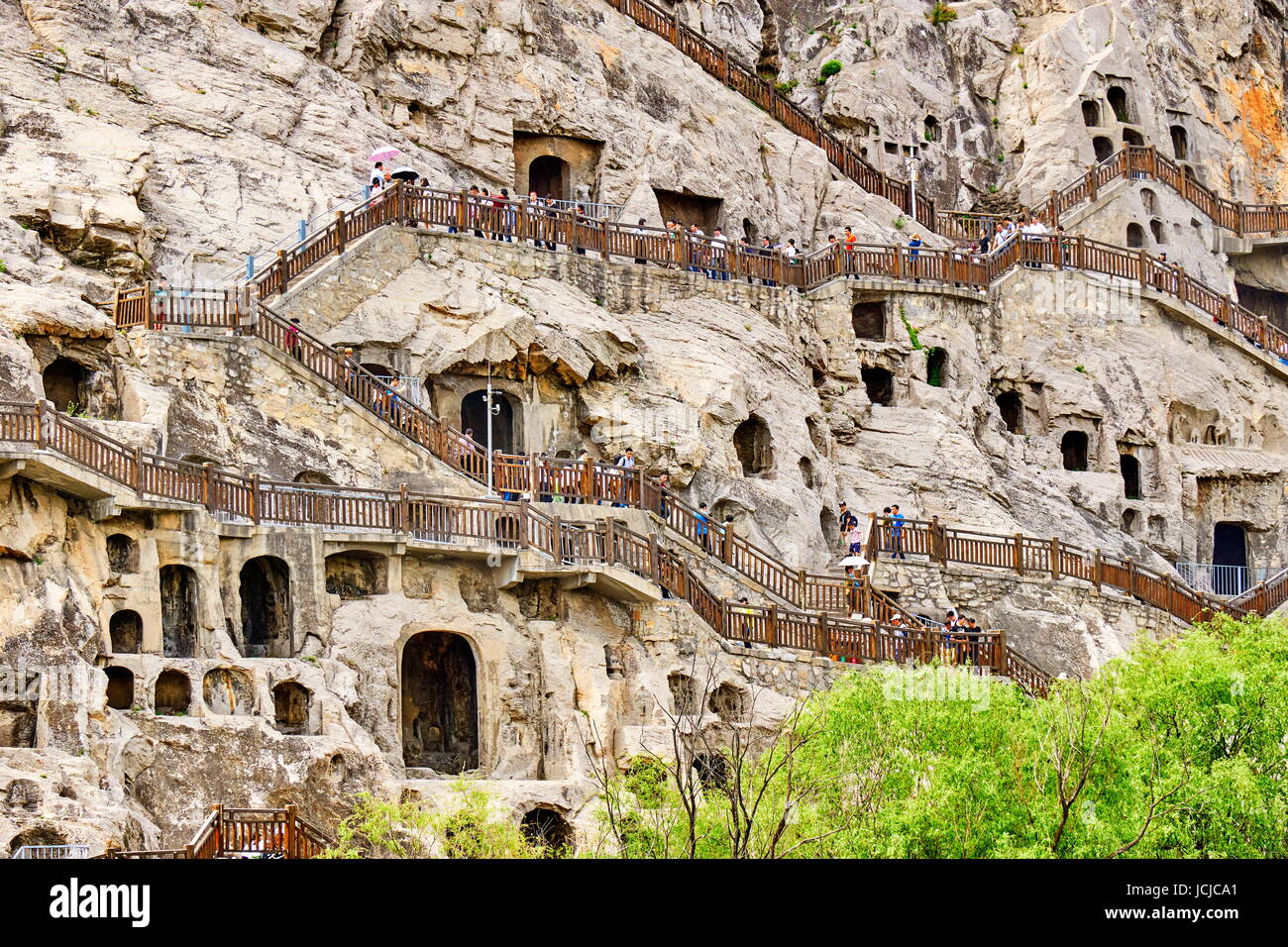 Longmen Grotten in Luoyang, China Stockfoto