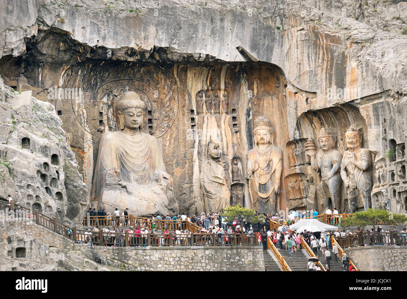 Longmen Grotten in Luoyang, China Stockfoto