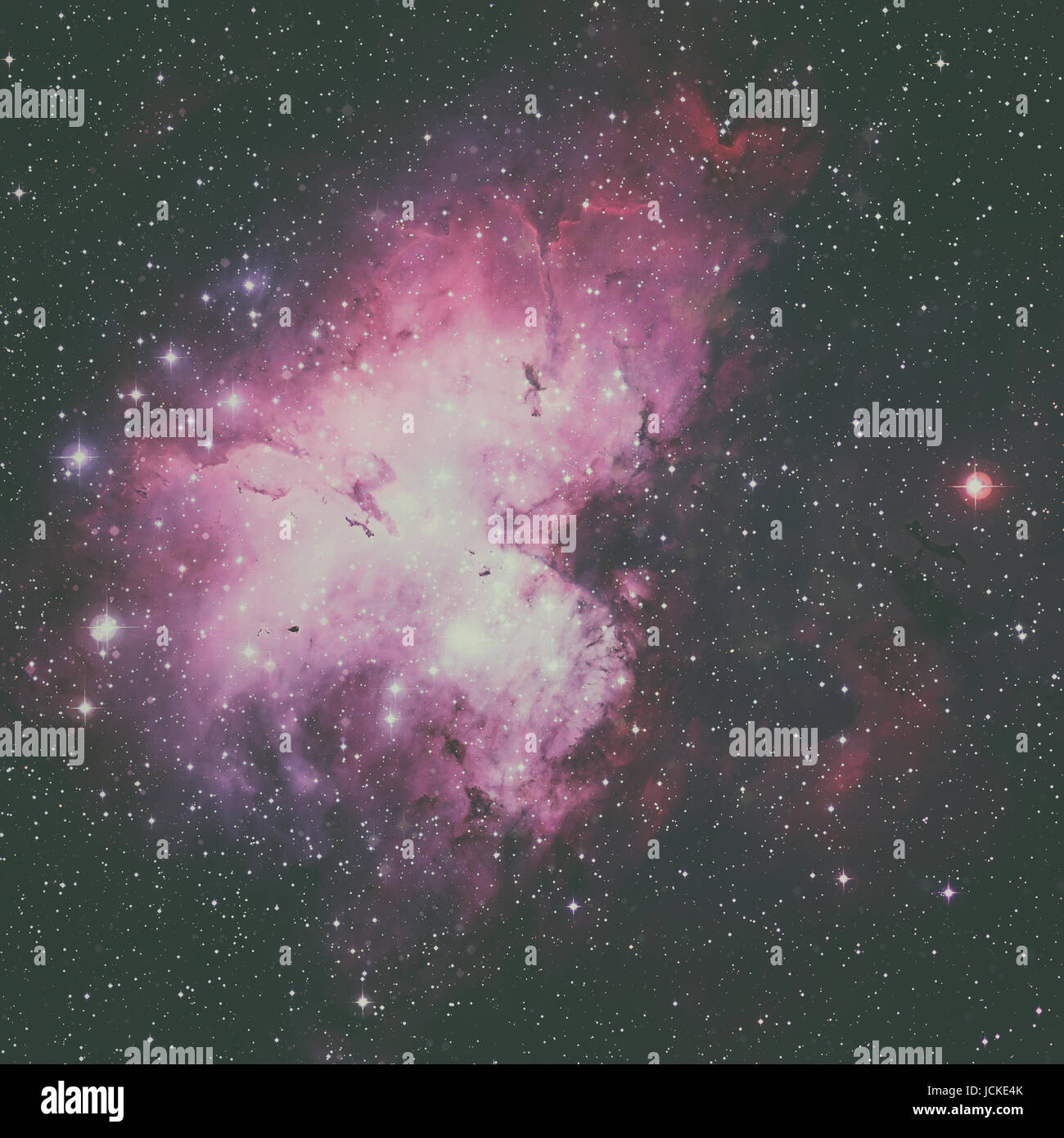 Der Eagle Nebula, oder Messier 16. In der Mitte, die sogenannten Säulen der Schöpfung gesehen werden kann. Elemente dieses Bild von der NASA eingerichtet. Stockfoto